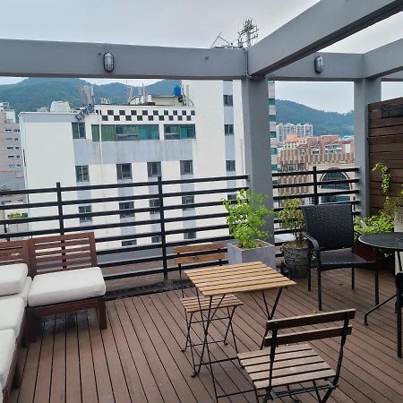 Jinwoo Prestige Hotel Geoje Bagian luar foto