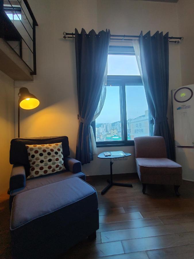 Jinwoo Prestige Hotel Geoje Bagian luar foto