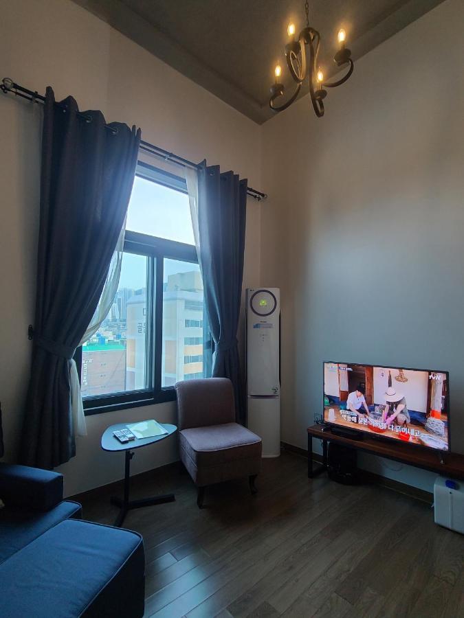 Jinwoo Prestige Hotel Geoje Bagian luar foto