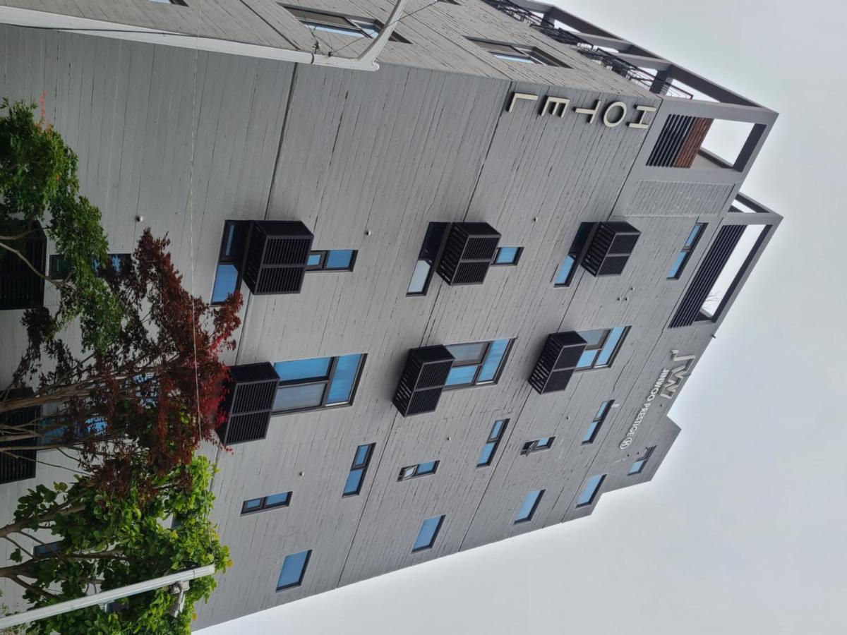 Jinwoo Prestige Hotel Geoje Bagian luar foto